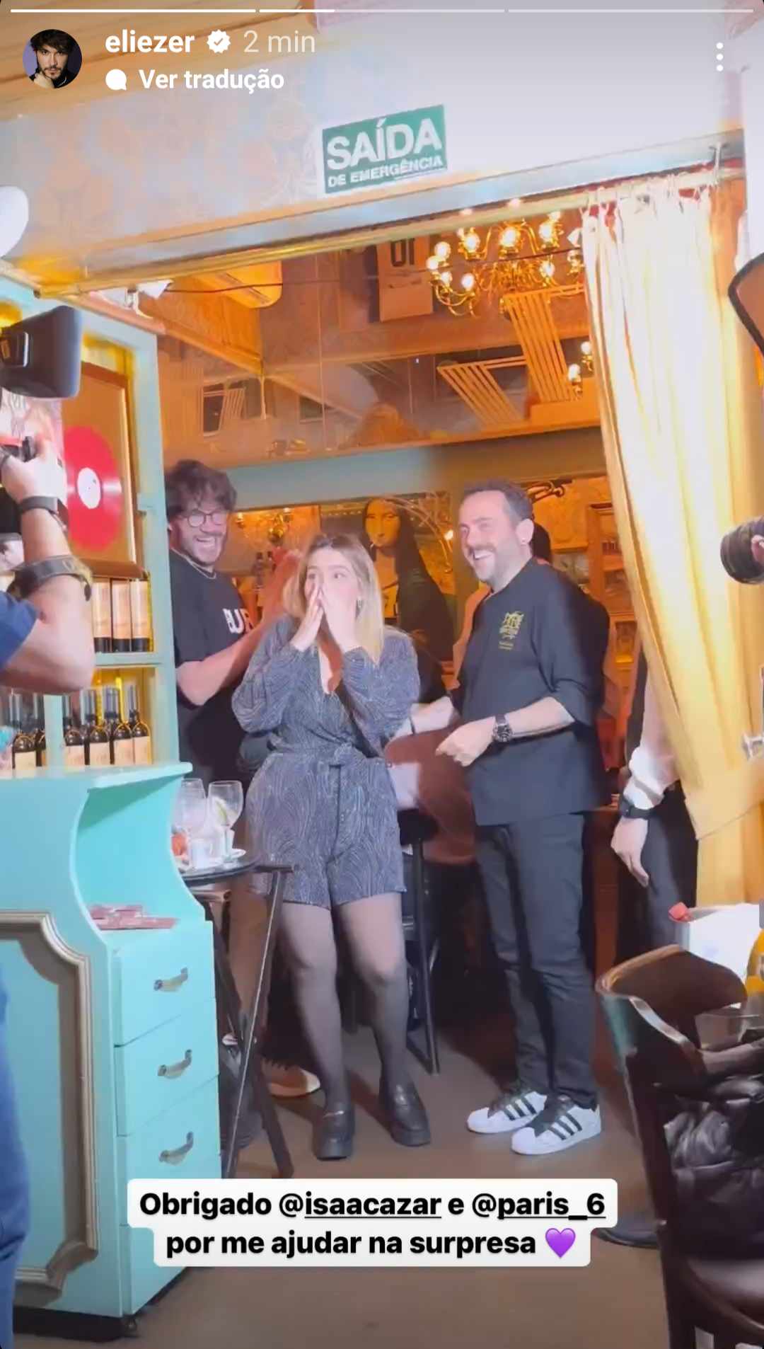 Eliezer emociona Viih Tube com festa de aniversário surpresa: