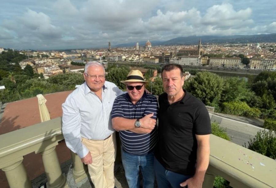 Sidney Oliveira realiza Tour na Toscana ao lado do eterno capitão Dunga e amigos