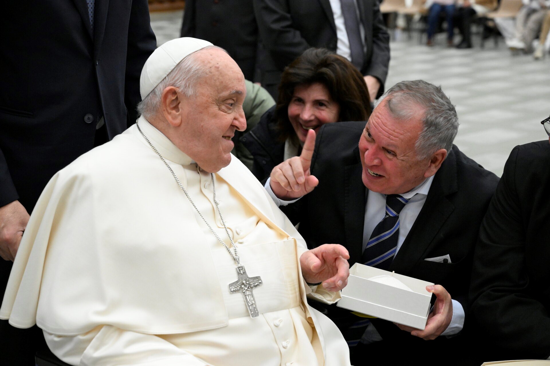 Sidney Oliveira e Papa Francisco - Vaticano 2025 - créditos Divulgação