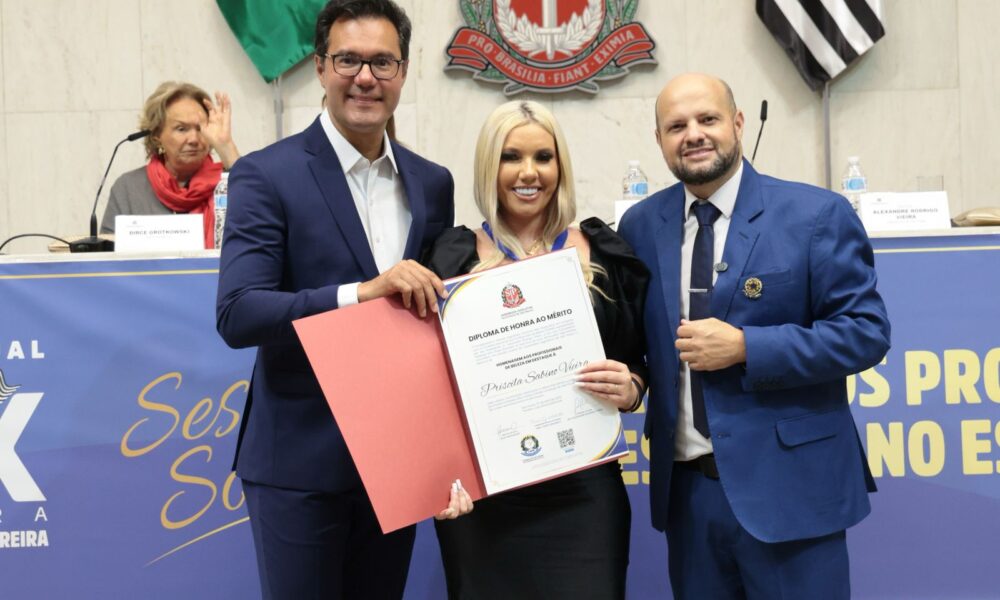 Priscila Sabino é homenageada na Câmera Municipal de SP - Foto: Divulgação