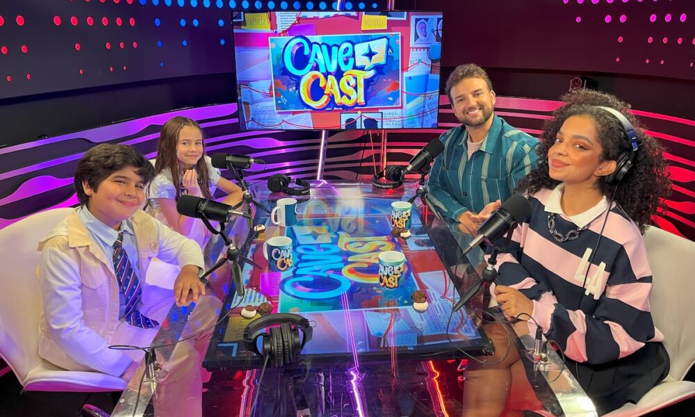 Diego Laumar e Mel Summers no Cavecast - Foto: Divulgação / SBT