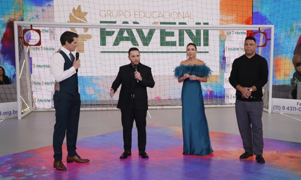 Celso Portiolli, Leandro Xavier, Patrícia Abravanel, Ronaldo Fenômeno no Teleton - Foto: Lourival Ribeiro / SBT
