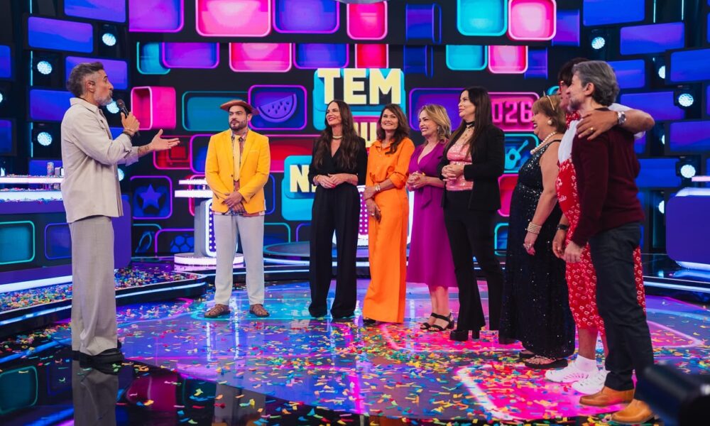 Apresentadora participa do programa ao lado de Luiza Brunet, Isadora Ribeiro e Magda Cotrofê Nani Venâncio será uma das convidadas do “Caldeirão com Mion” deste sábado, 12. A apresentadora integra o time de Musas ao lado de Luiza Brunet, Isadora Ribeiro e Magda Cotrofê, nomes que marcaram os anos 80. Créditos da Foto: Divulgação No programa, o quarteto participa do “Tem Ou Não Tem”, game em que os participantes precisam acertar as respostas mais populares dadas pelos brasileiros para perguntas sobre diferentes assuntos. Créditos da Foto: Divulgação Créditos da Foto: Divulgação O time das Musas enfrenta o Humor Cearense, formado por Tadeu Mello, Matheus Ceará, Adamastor Pitaco e Rossicléa. A participação promete colocar os anos 80 novamente em destaque na televisão. Créditos da Foto: Divulgação Créditos da Foto: Divulgação Créditos da Foto: Divulgação