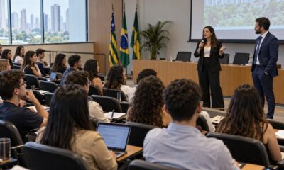 Estudantes da Escola de Negócios da UNIALFA participam de encontro sobre oportunidades de formação prática e atuação junto à Defensoria Pública do Estado de Goiás, em Goiânia.